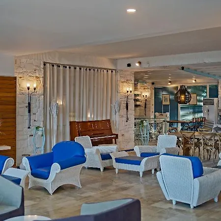 Charm Hotel 4*