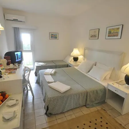 Charm Hotel 4*